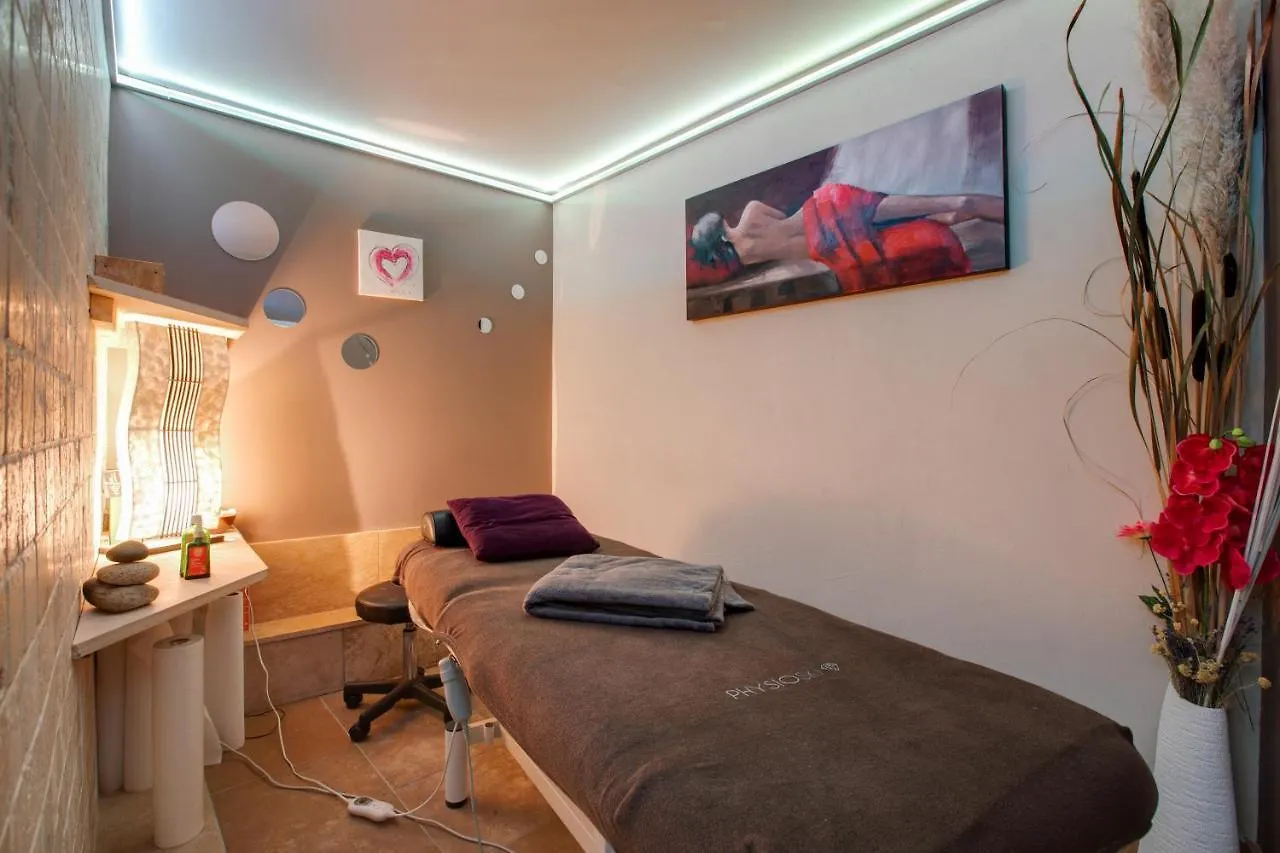 Le Castillan Alpe d'Huez Hotel