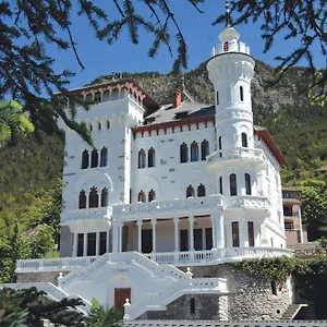Chateau Des Magnans By Nevesol Frankreich